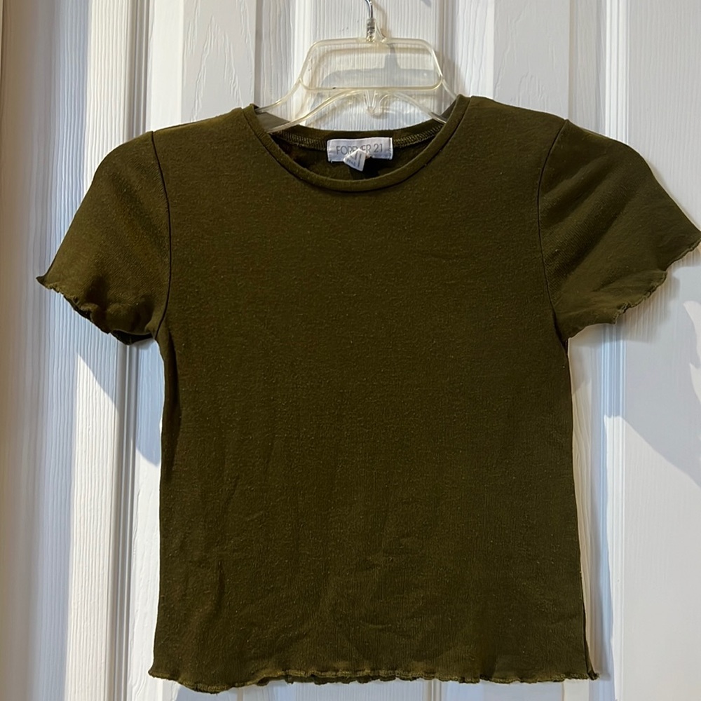 Forever 21 olive green crop top